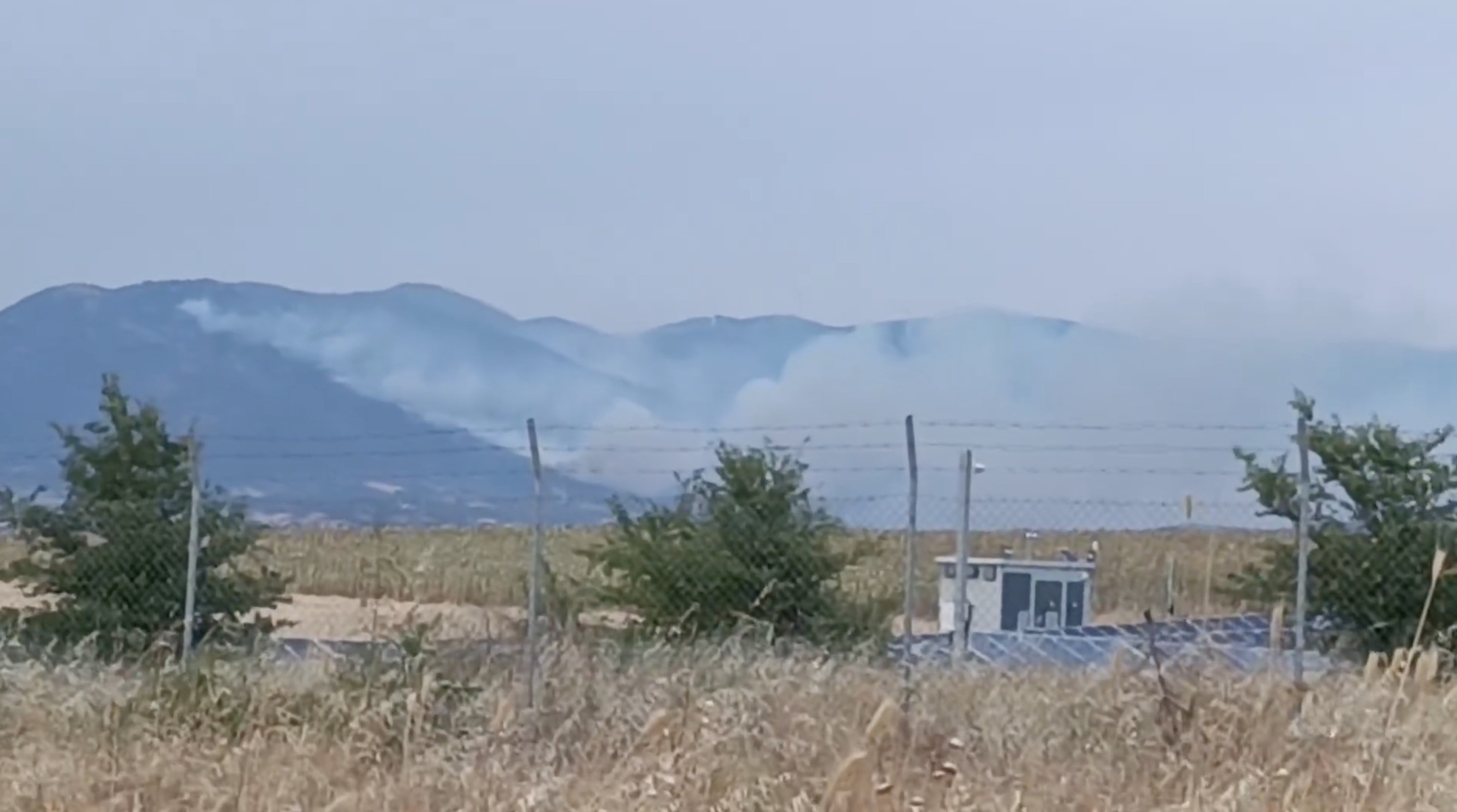 Καλύτερη εικόνα στη μεγάλη πυρκαγιά στη Νέα Σάντα Ροδόπης – Έβρεξε στην Ανατολική Ροδόπη